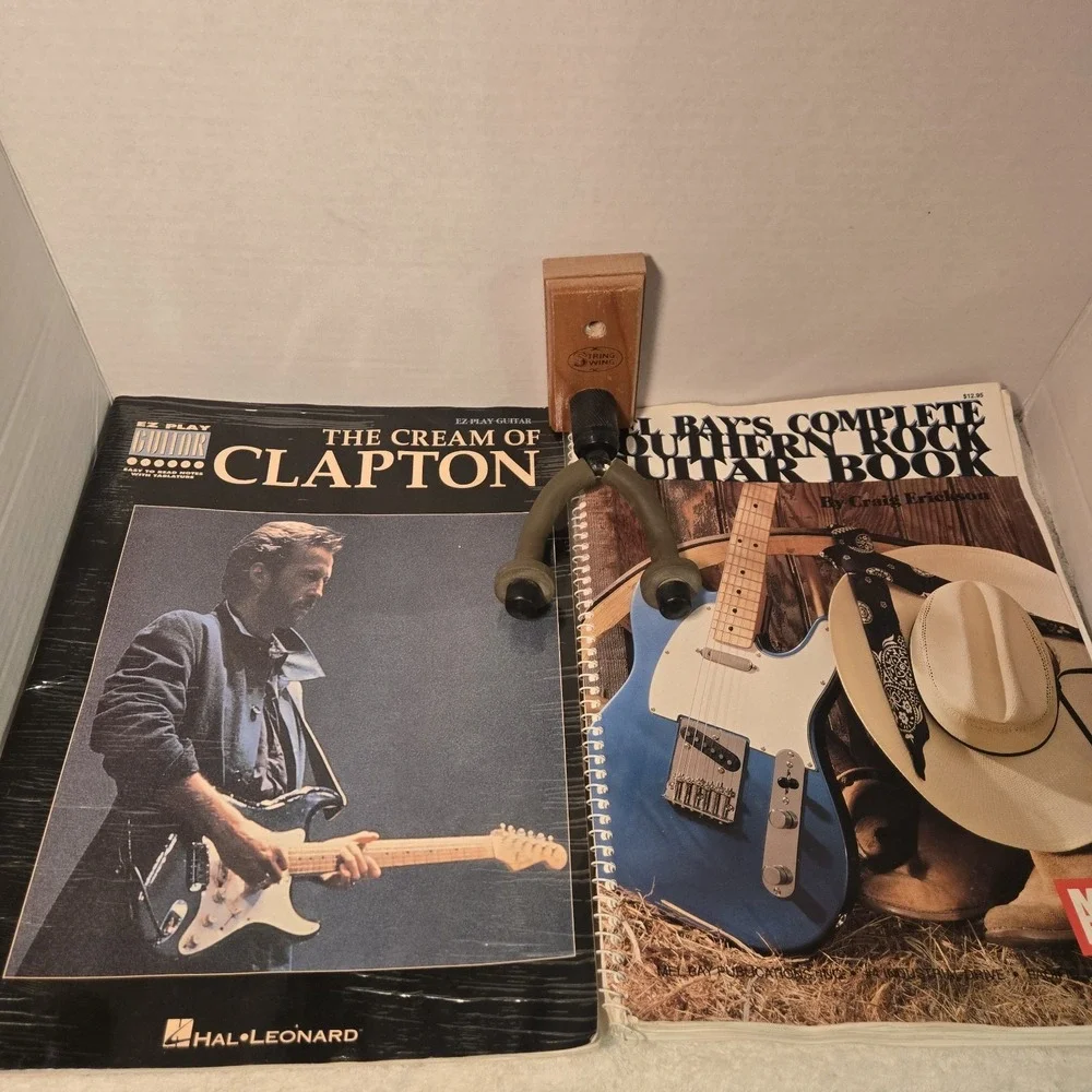 Guitar Starter Bundle Clapton + Southern Rock‎ Books + Wall Hanger